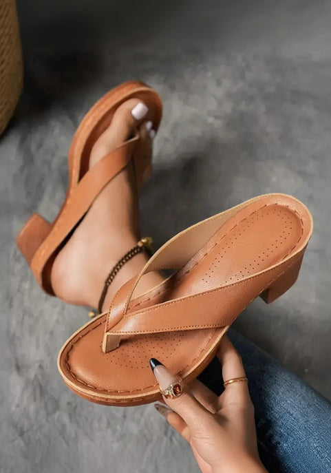 Elvira Sandalia Tacón Cuadrado