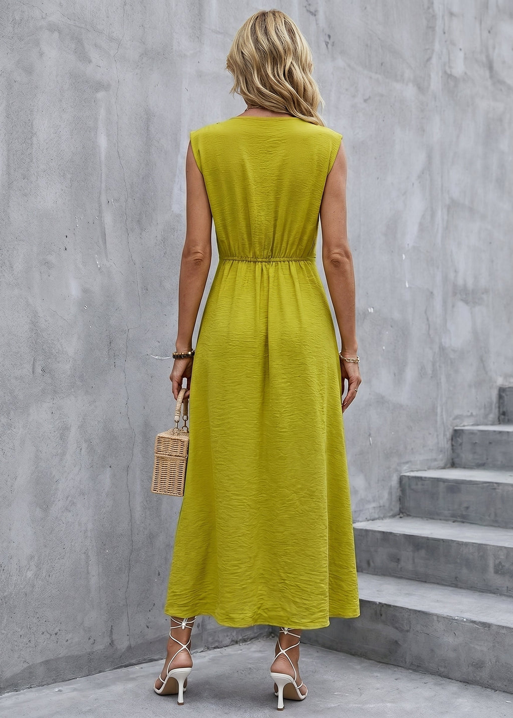 Lora Vestido Nudo